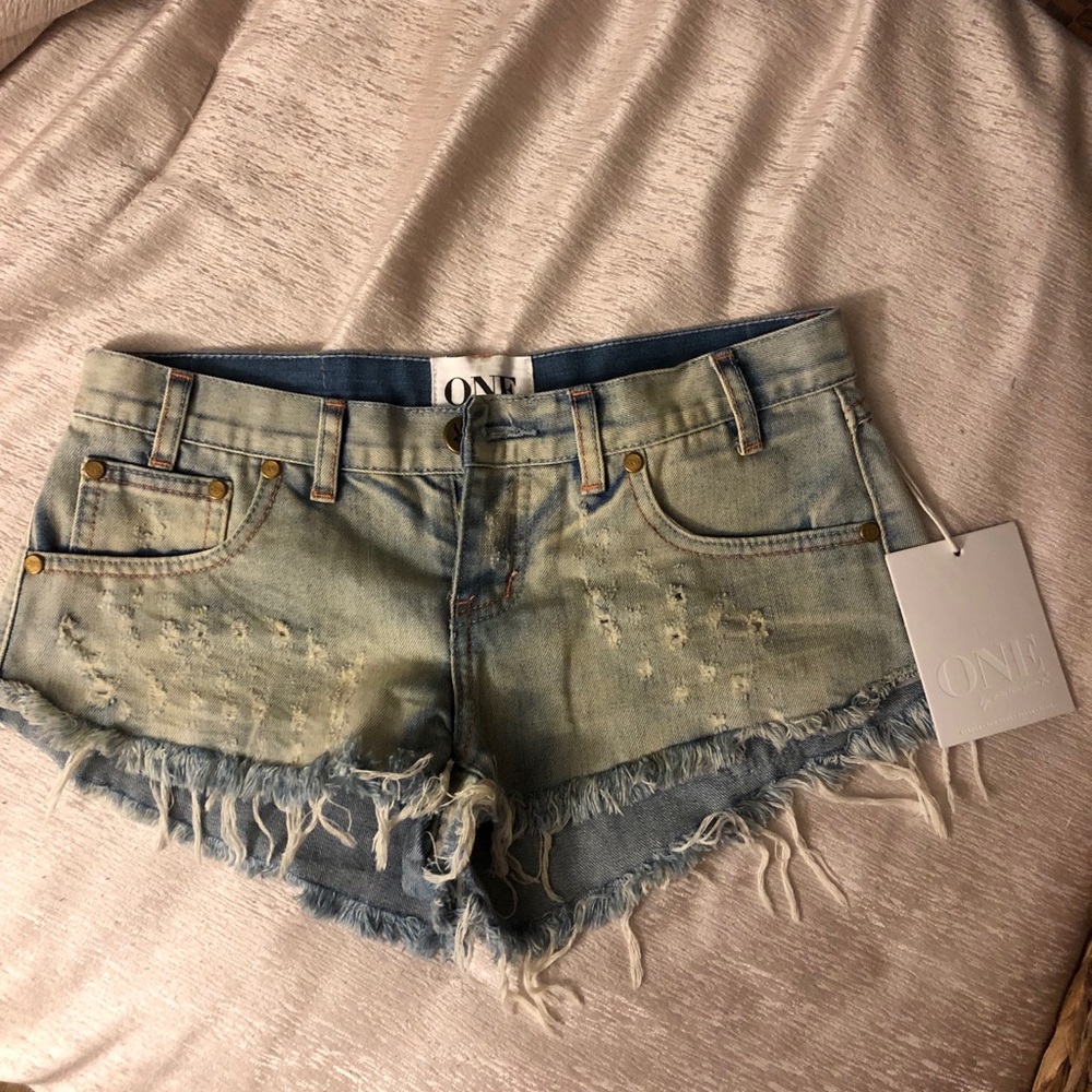 One teaspoon shorts